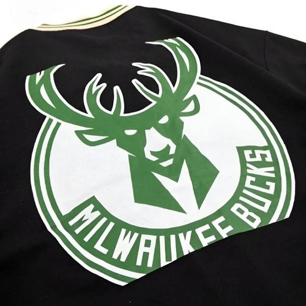 Футболка в бейсбольном стиле с логотипом Milwaukee Bucks на пуговицах, чёрная, мужская S 140195 140195 фото